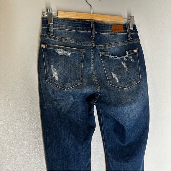 Judy Blue Shark Attack Distressed Skinny Cropped Jeans Dark Wash Size 26 Women’s - Picture 10 of 11